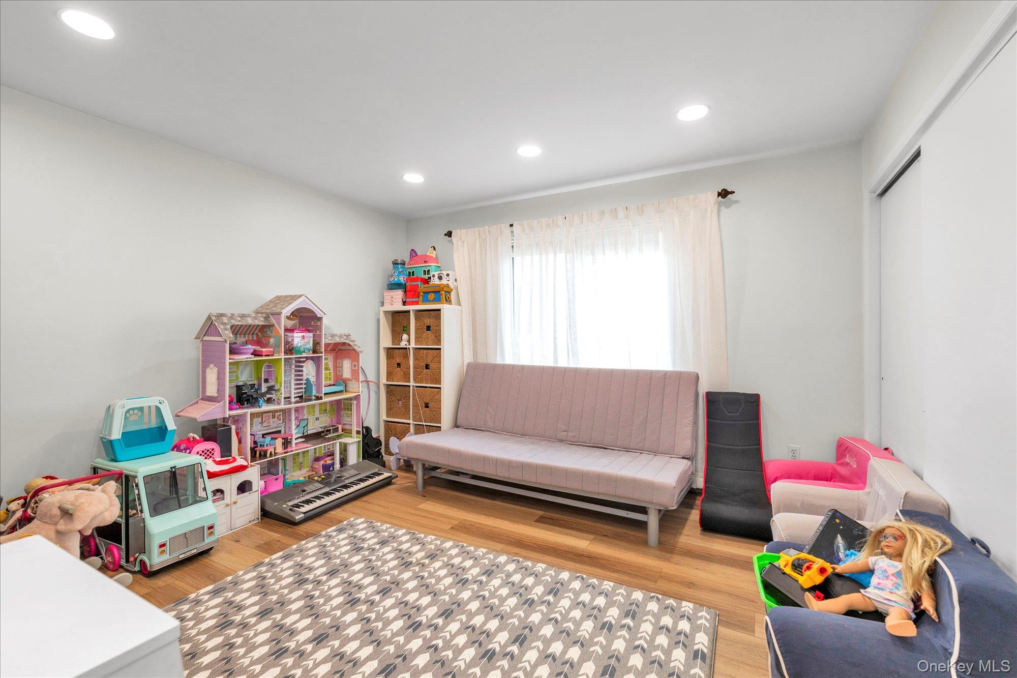 583 N Erie Avenue – For Sale photo 19