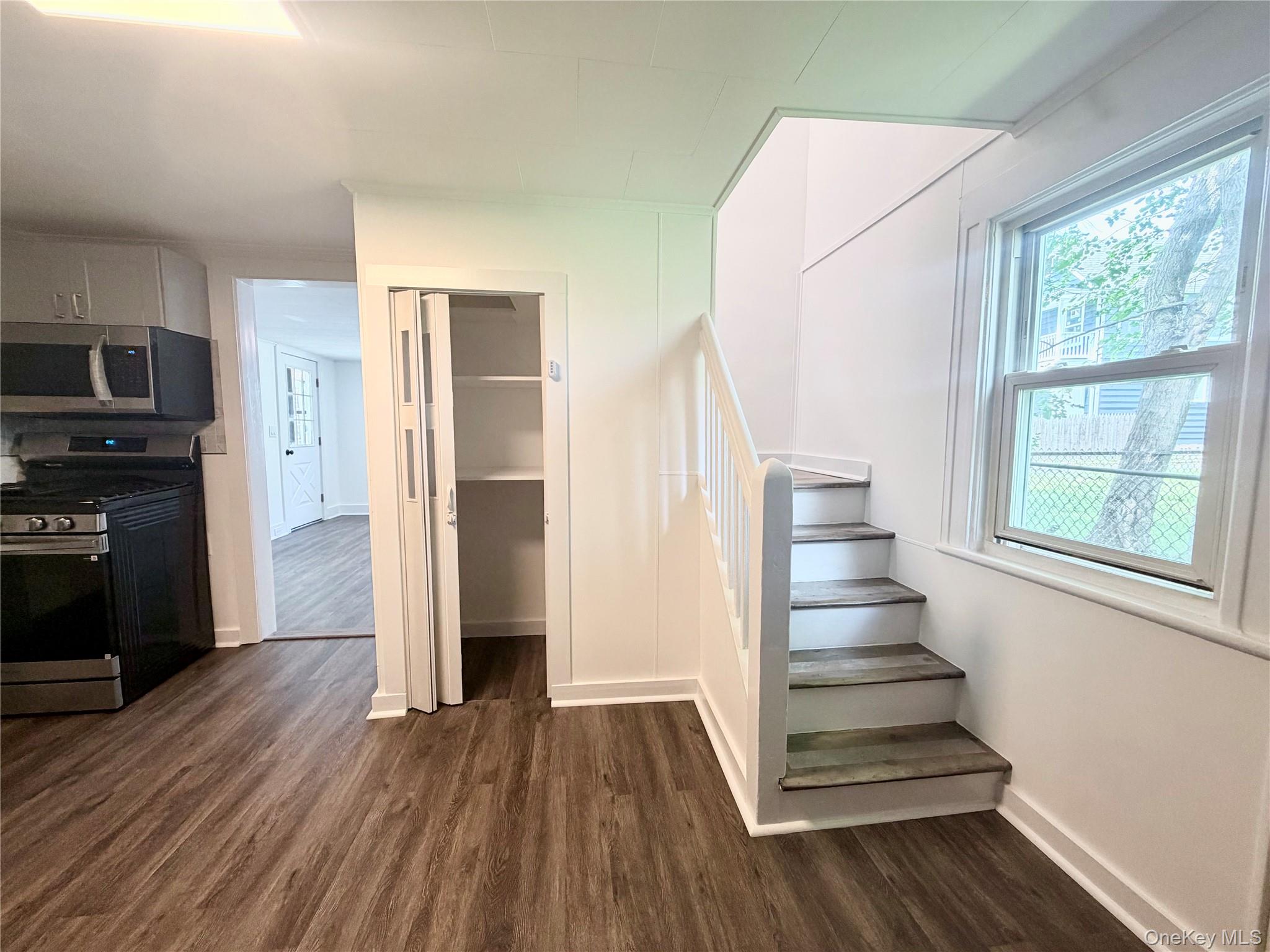 94 Center Street – For Rent photo 13