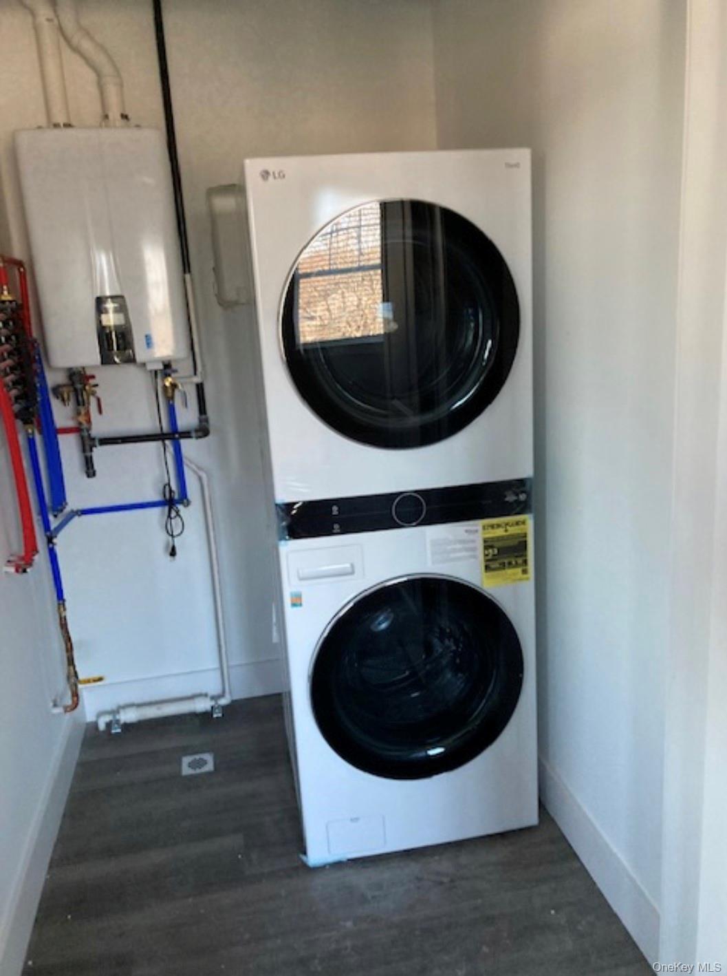 116 Waverly Avenue, Unit 10 photo 6