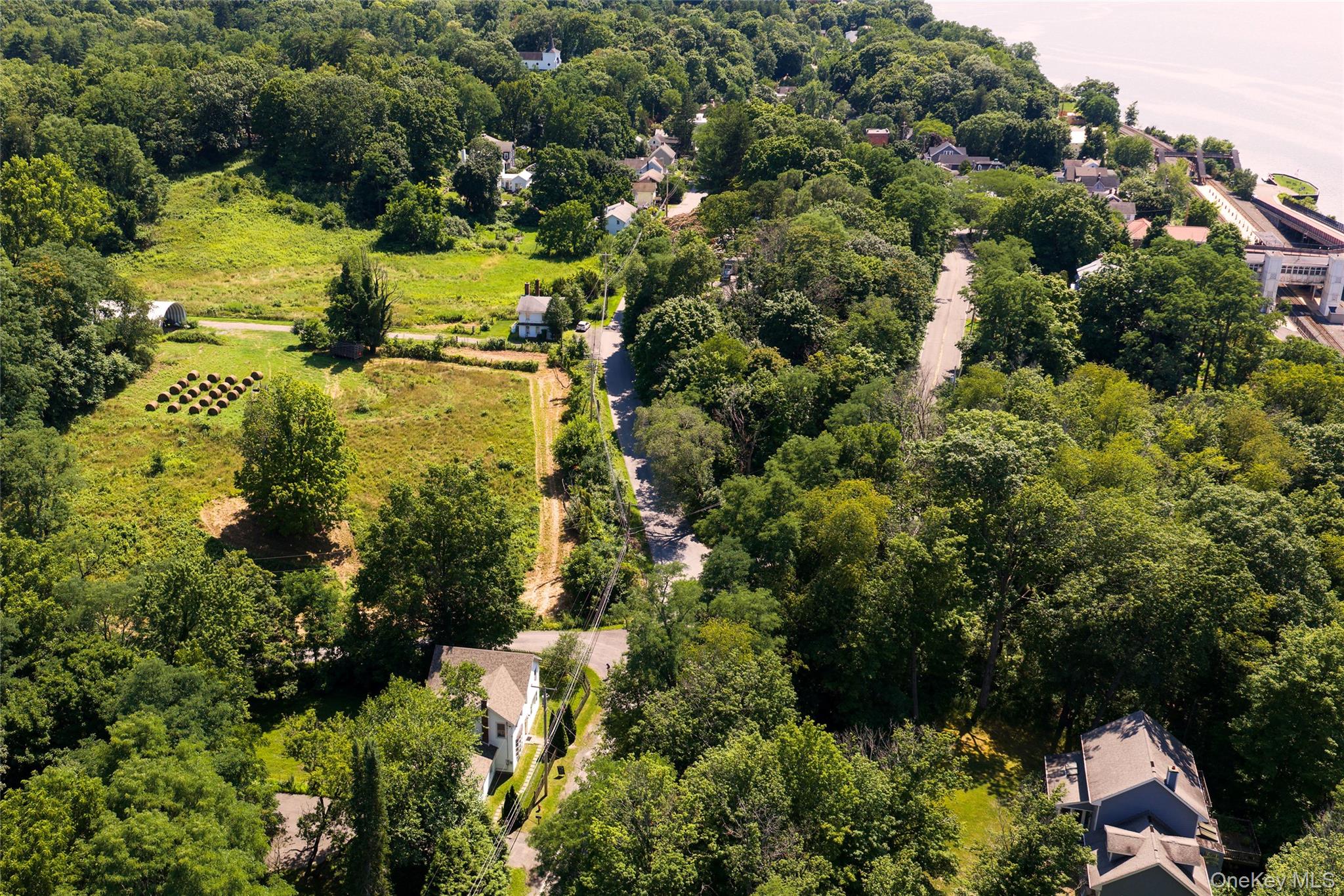 420 Rhinecliff Road – For Sale photo 33