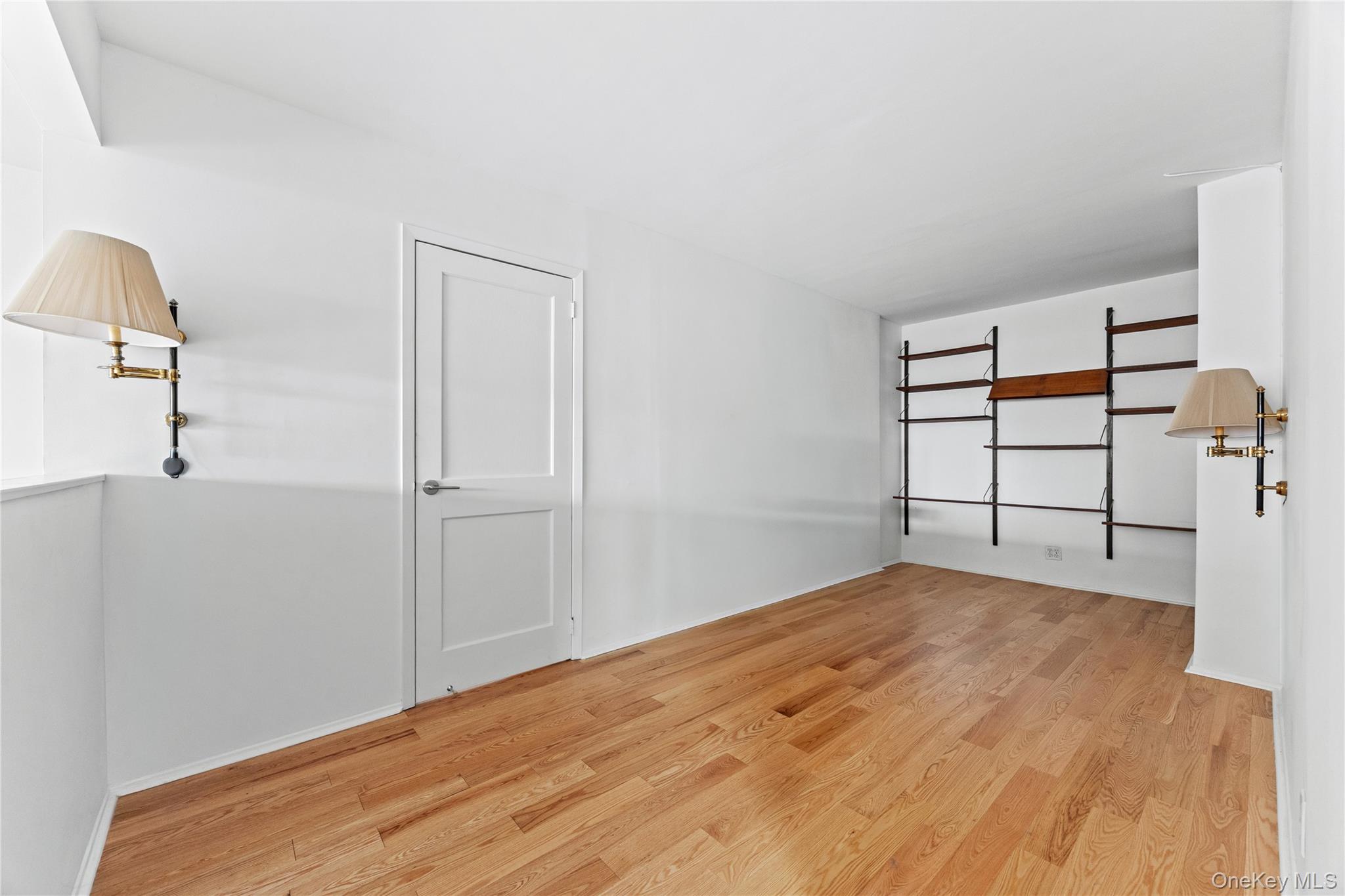 201 E 28th Street, Unit 16AB photo 6