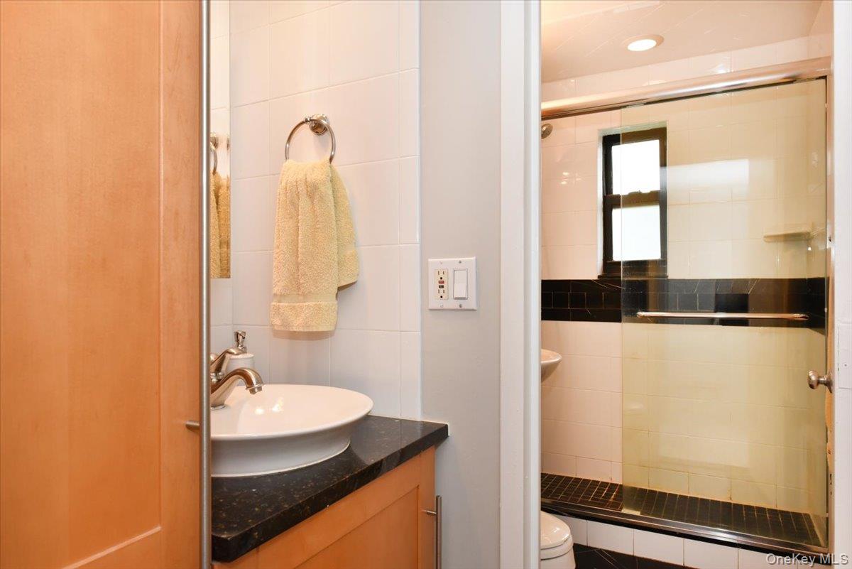 1 Terrace Circle, Unit 3-F photo 13