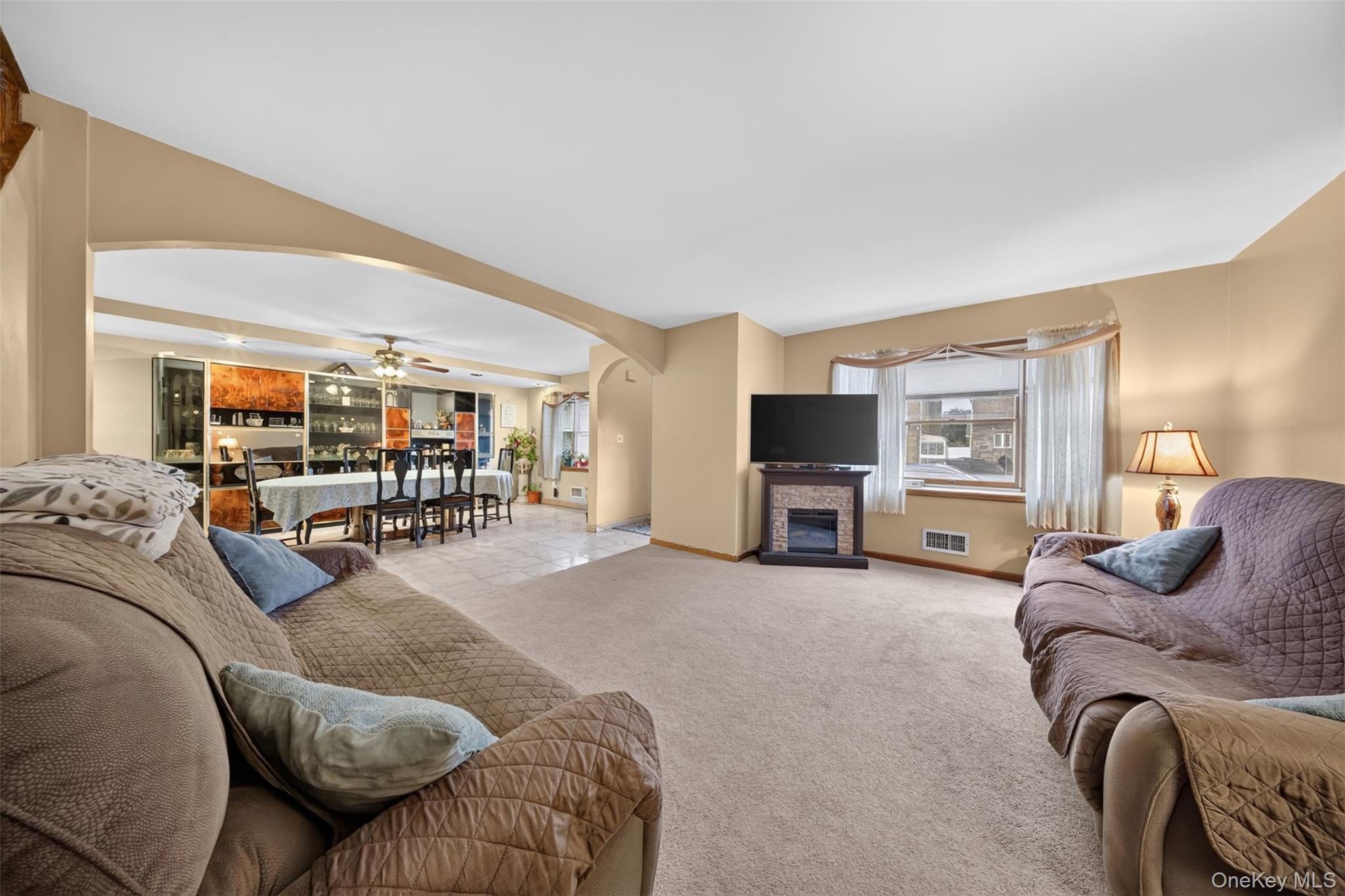 138-61 63rd Avenue – For Sale photo 4