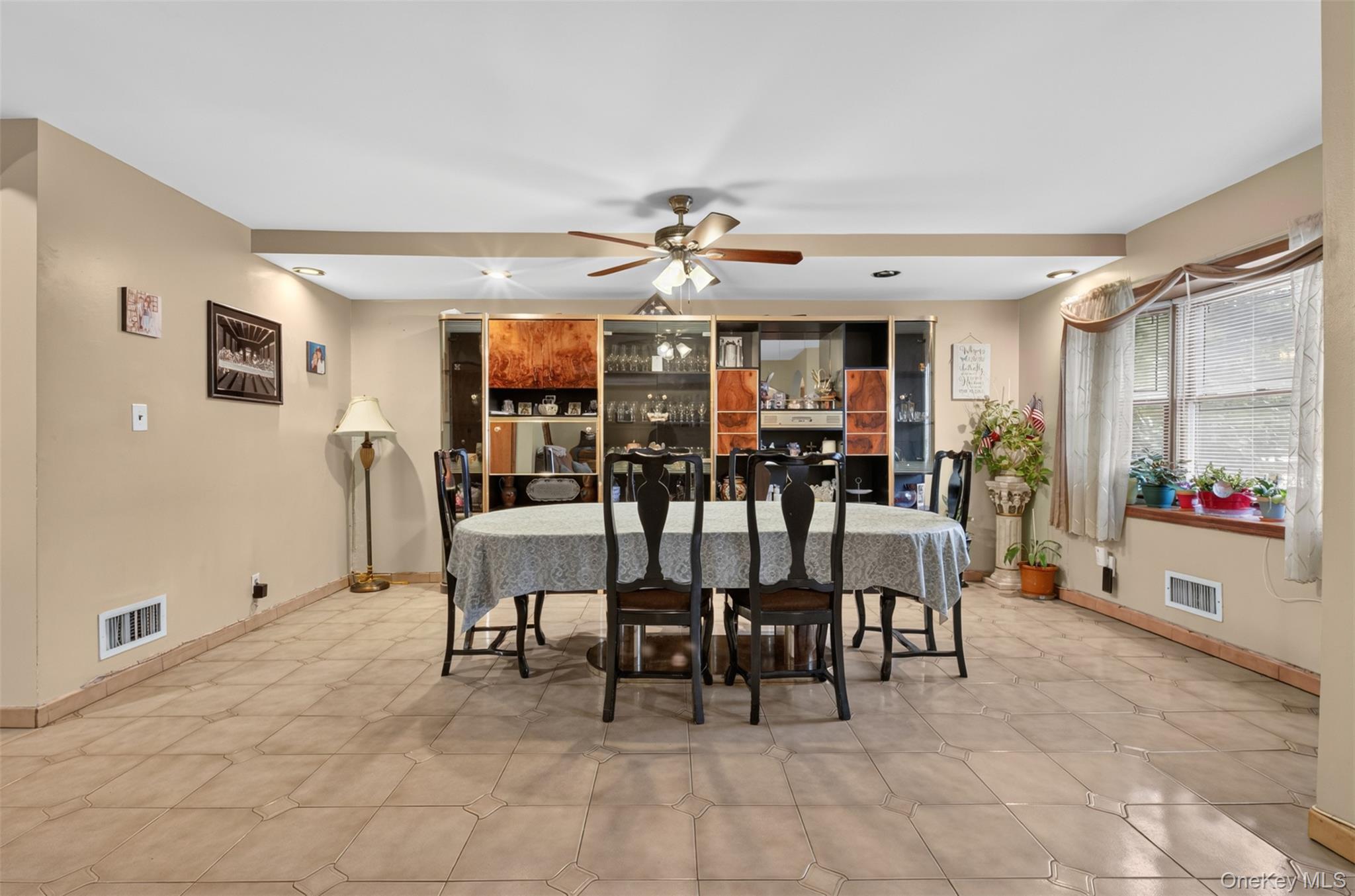 138-61 63rd Avenue – For Sale photo 6