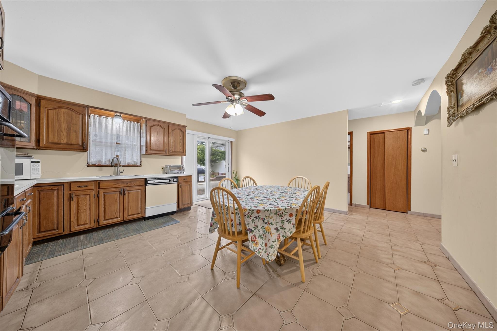 138-61 63rd Avenue – For Sale photo 8