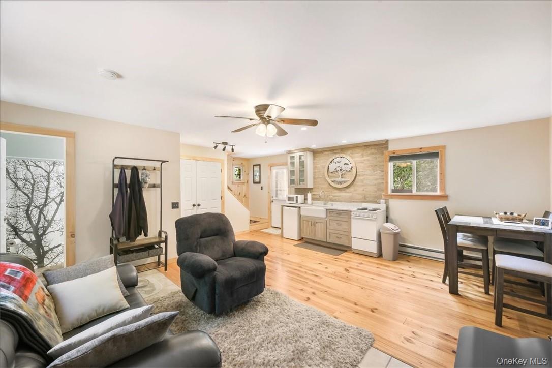 96 Treetops Trail – For Sale photo 6