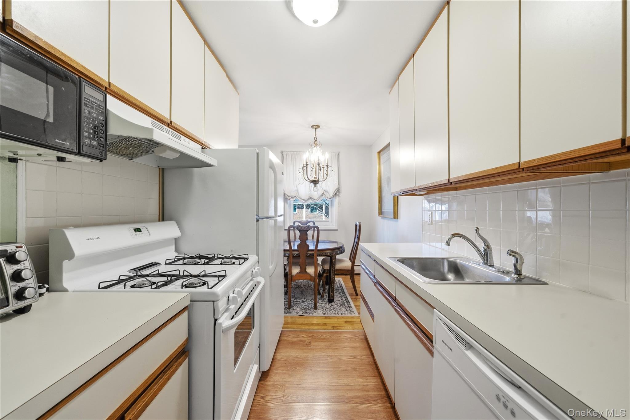 297 Merrick Road, Unit D 1 photo 9