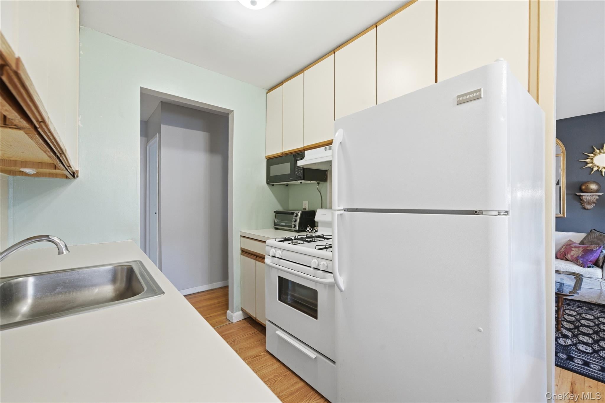297 Merrick Road, Unit D 1 photo 10