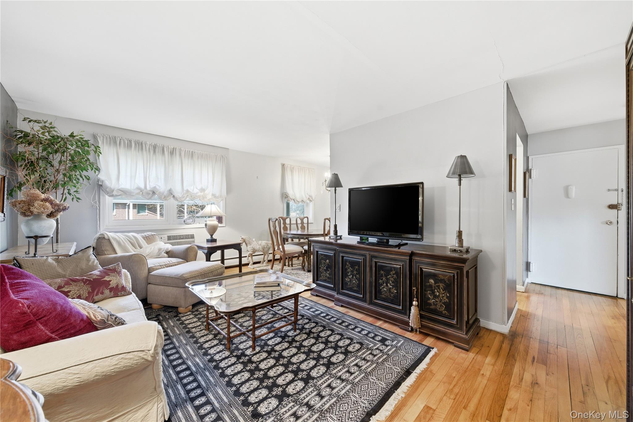 297 Merrick Road, Unit D 1 photo 5