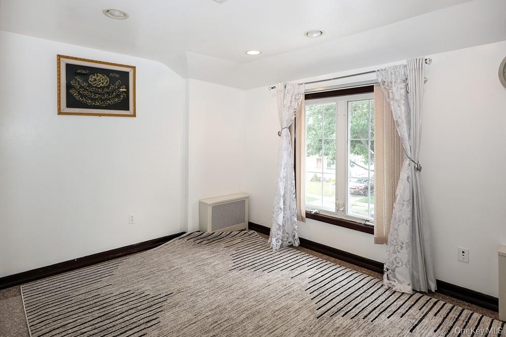 265-04 79th Avenue – For Sale photo 24