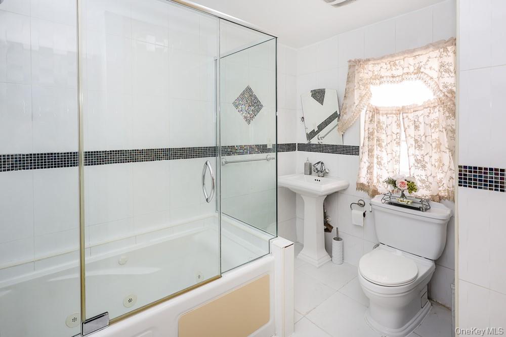 265-04 79th Avenue – For Sale photo 19