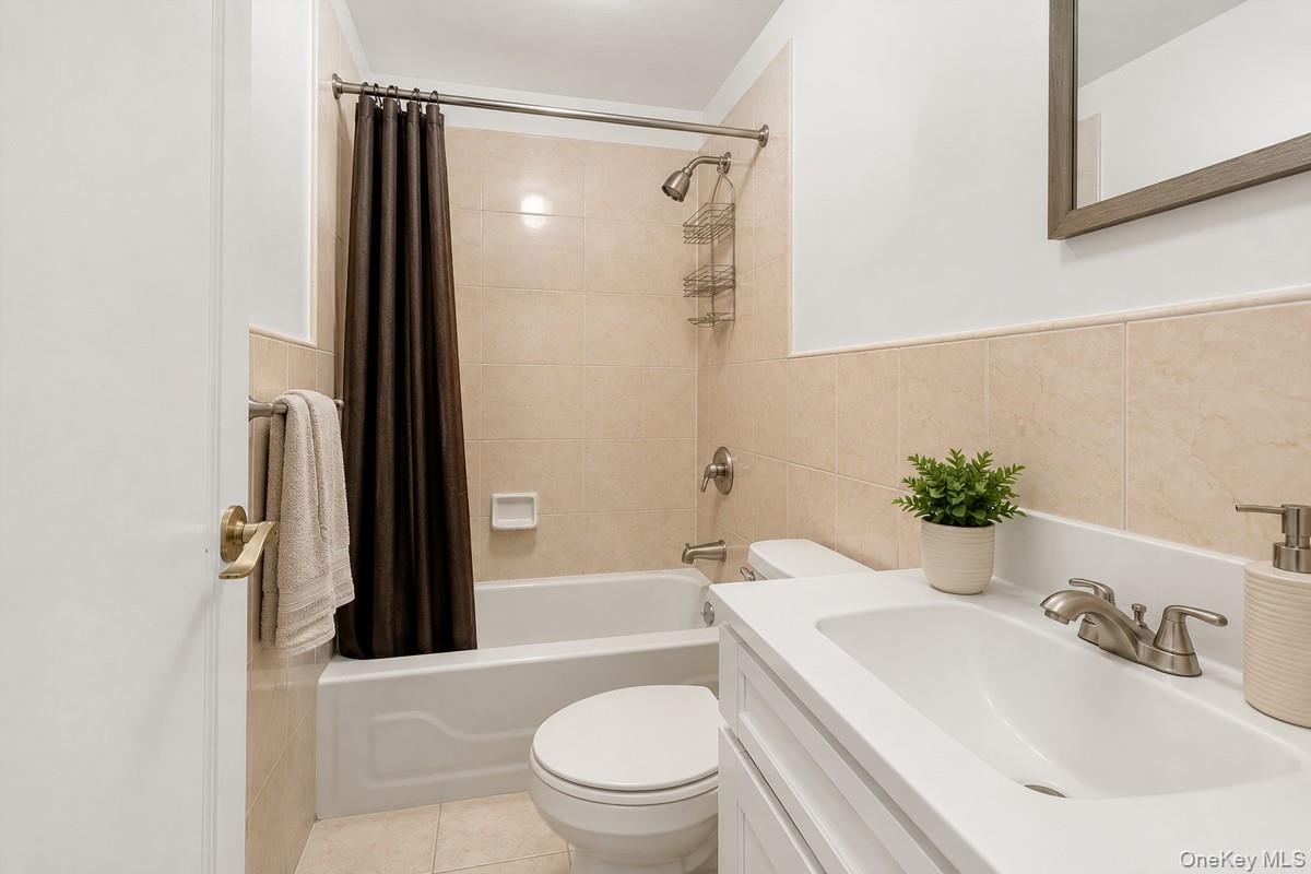 625 Coster Street – For Sale photo 7