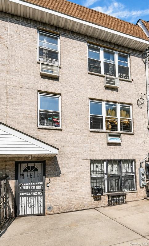 625 Coster Street – For Sale photo 14