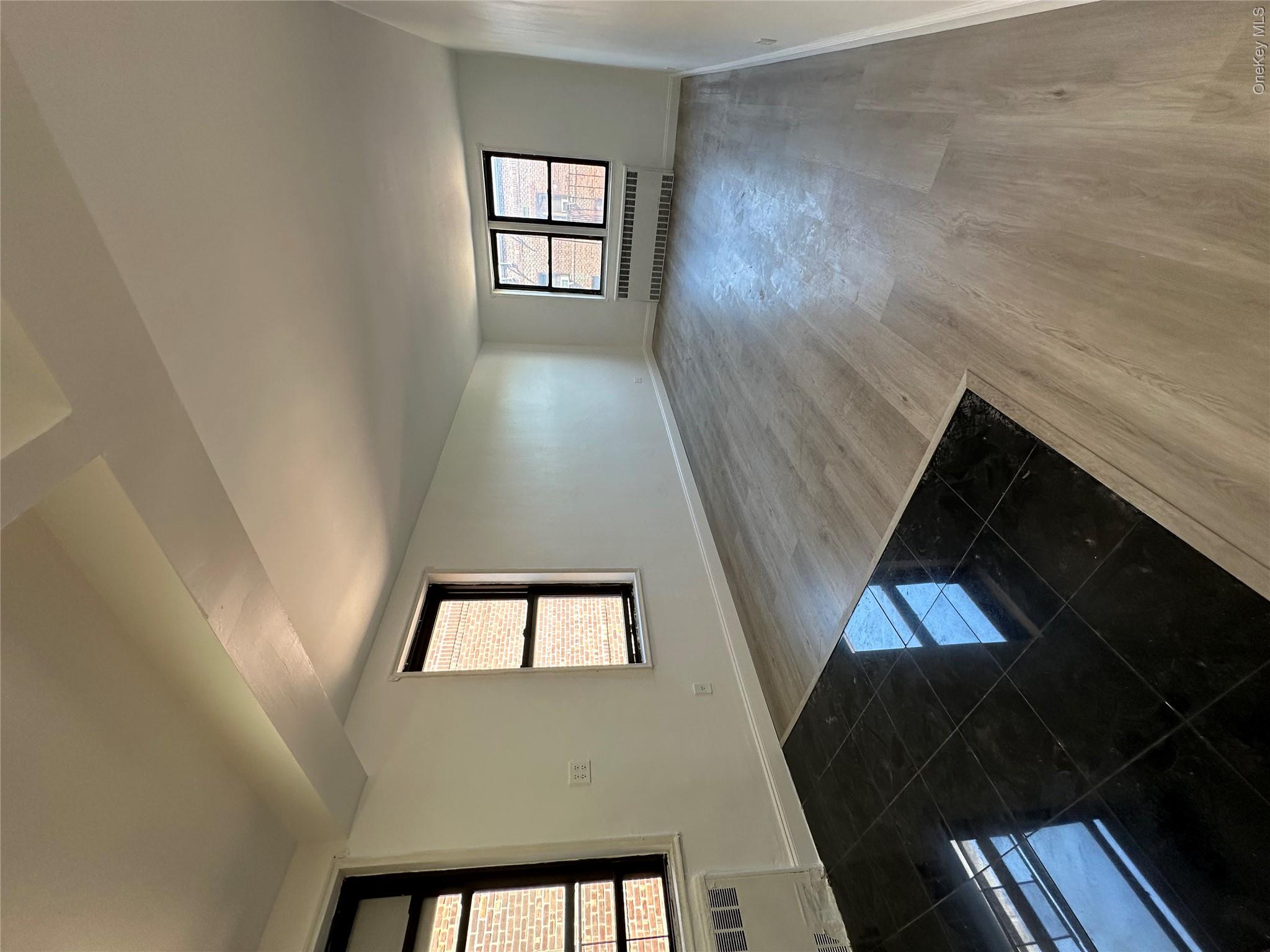 150-30 71 Avenue, Unit 6E photo 2