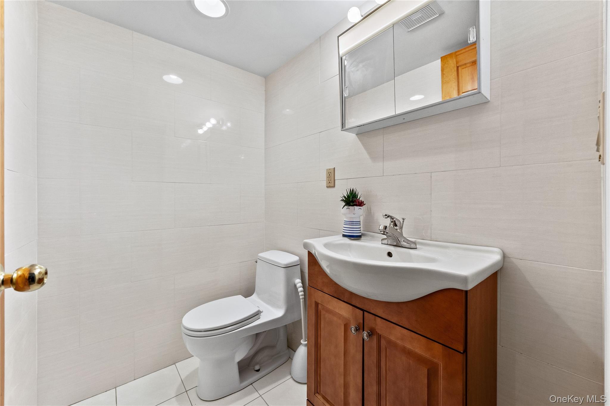 58-11 183rd Street – For Sale photo 34