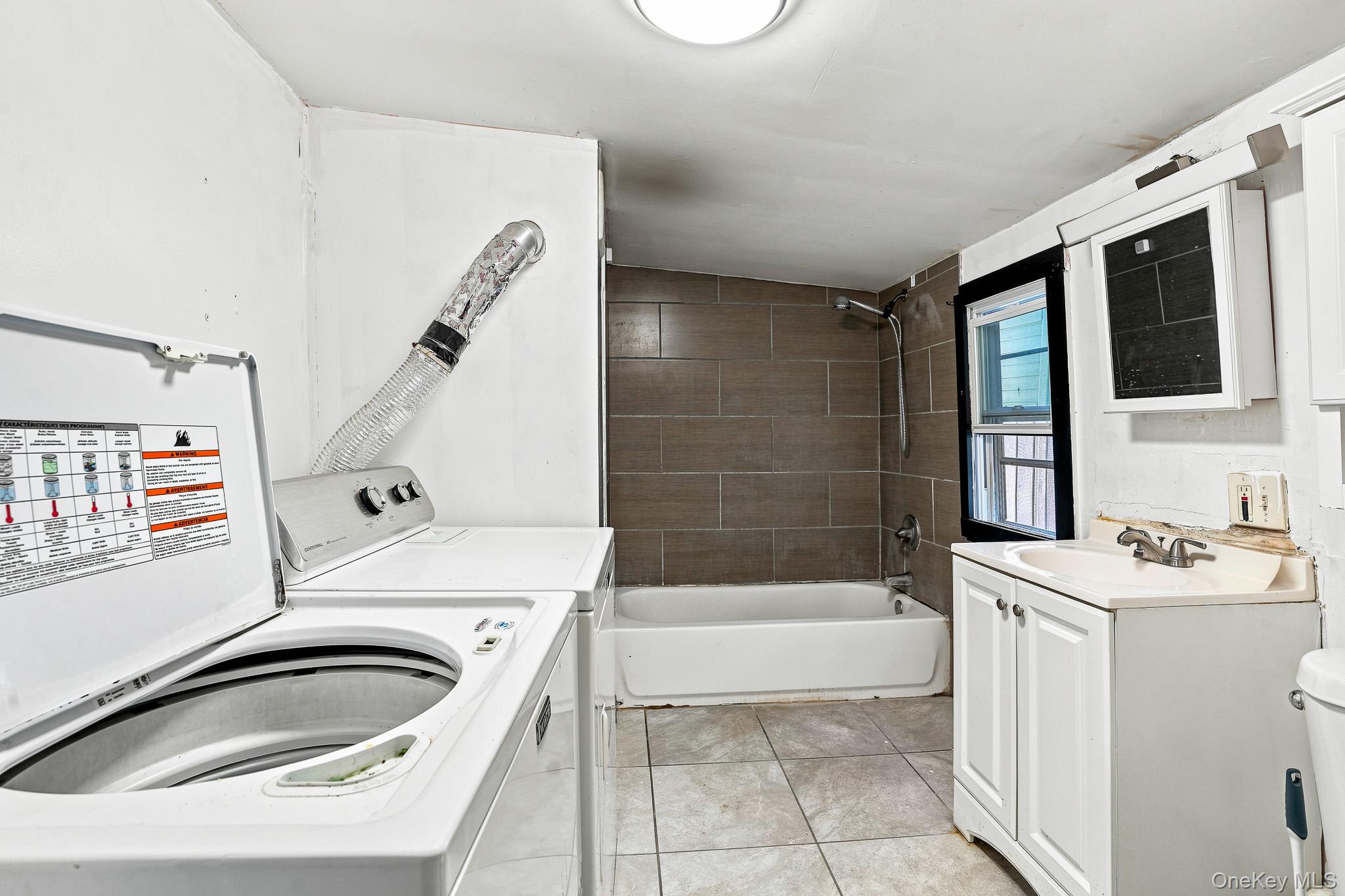 55 E Main Street – For Sale photo 16