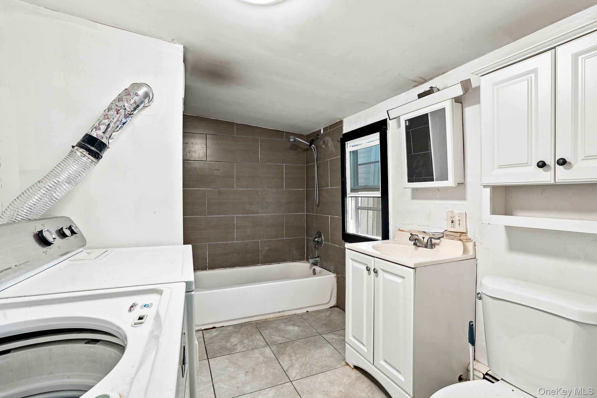55 E Main Street – For Sale photo 15
