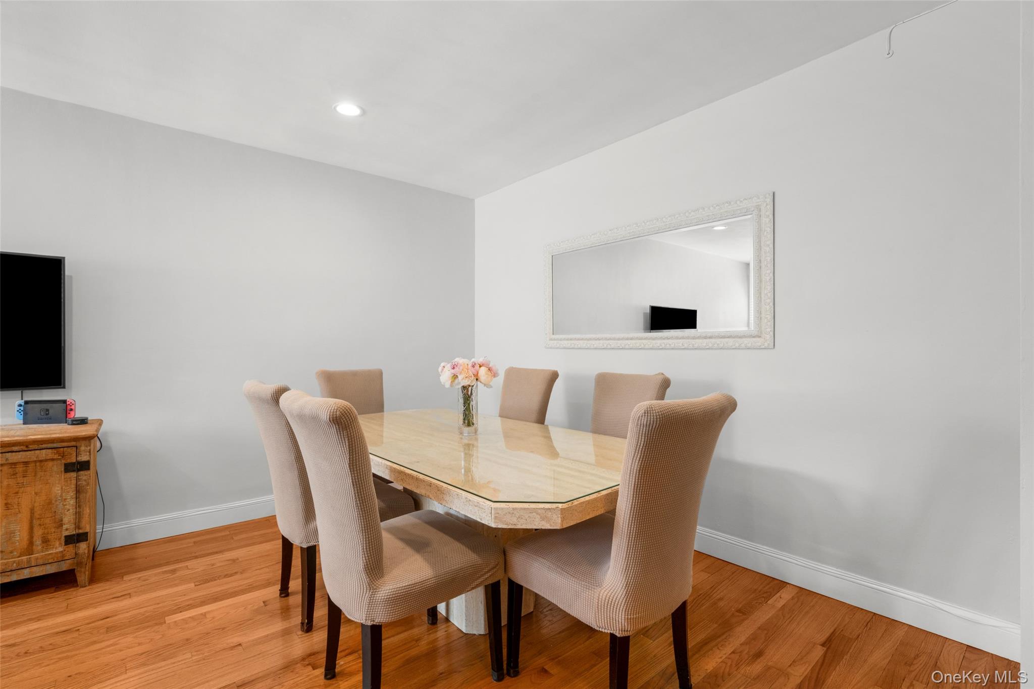 320 Palmer Avenue, Unit 1E photo 4