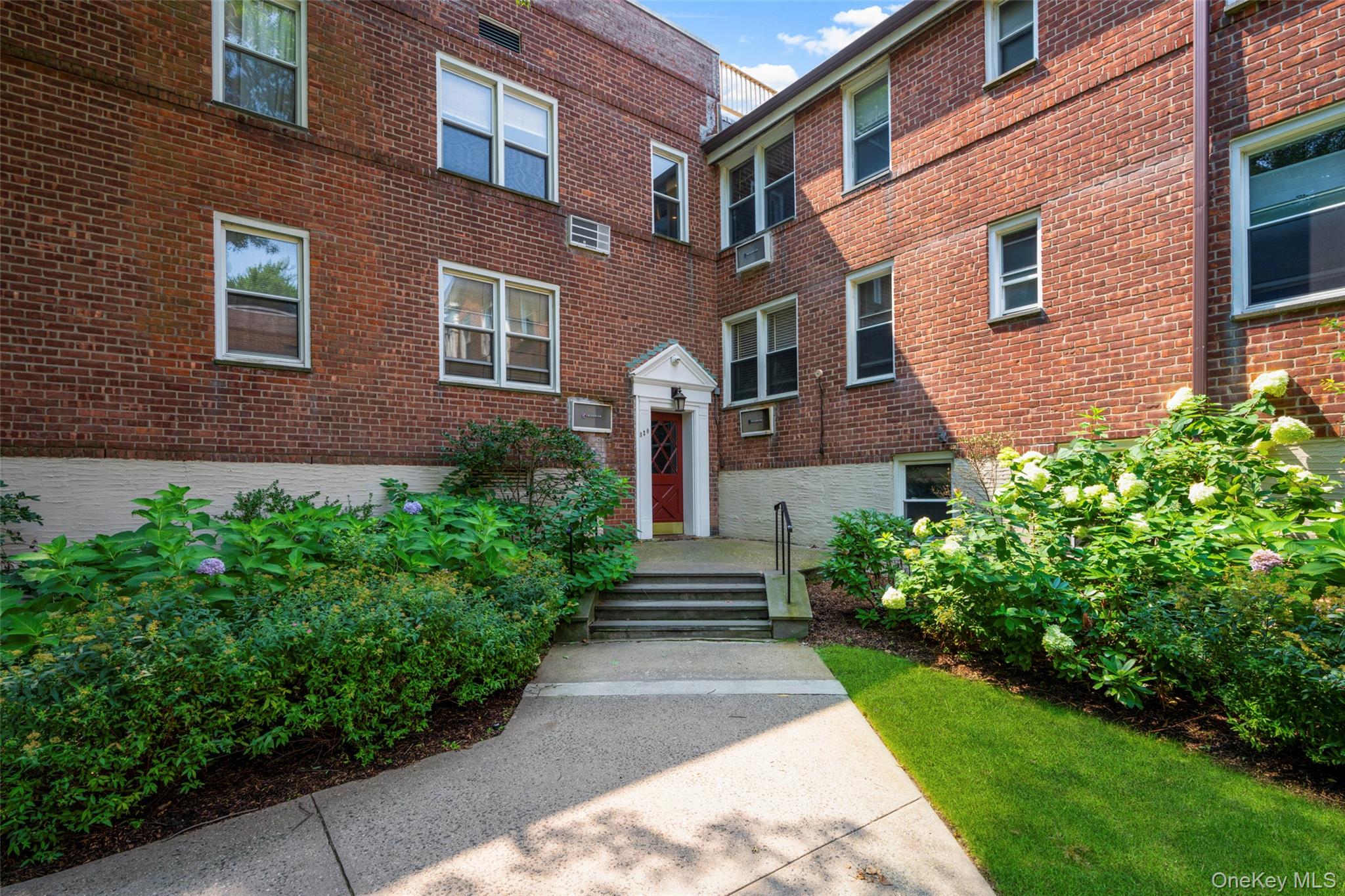320 Palmer Avenue, Unit 1E photo 24