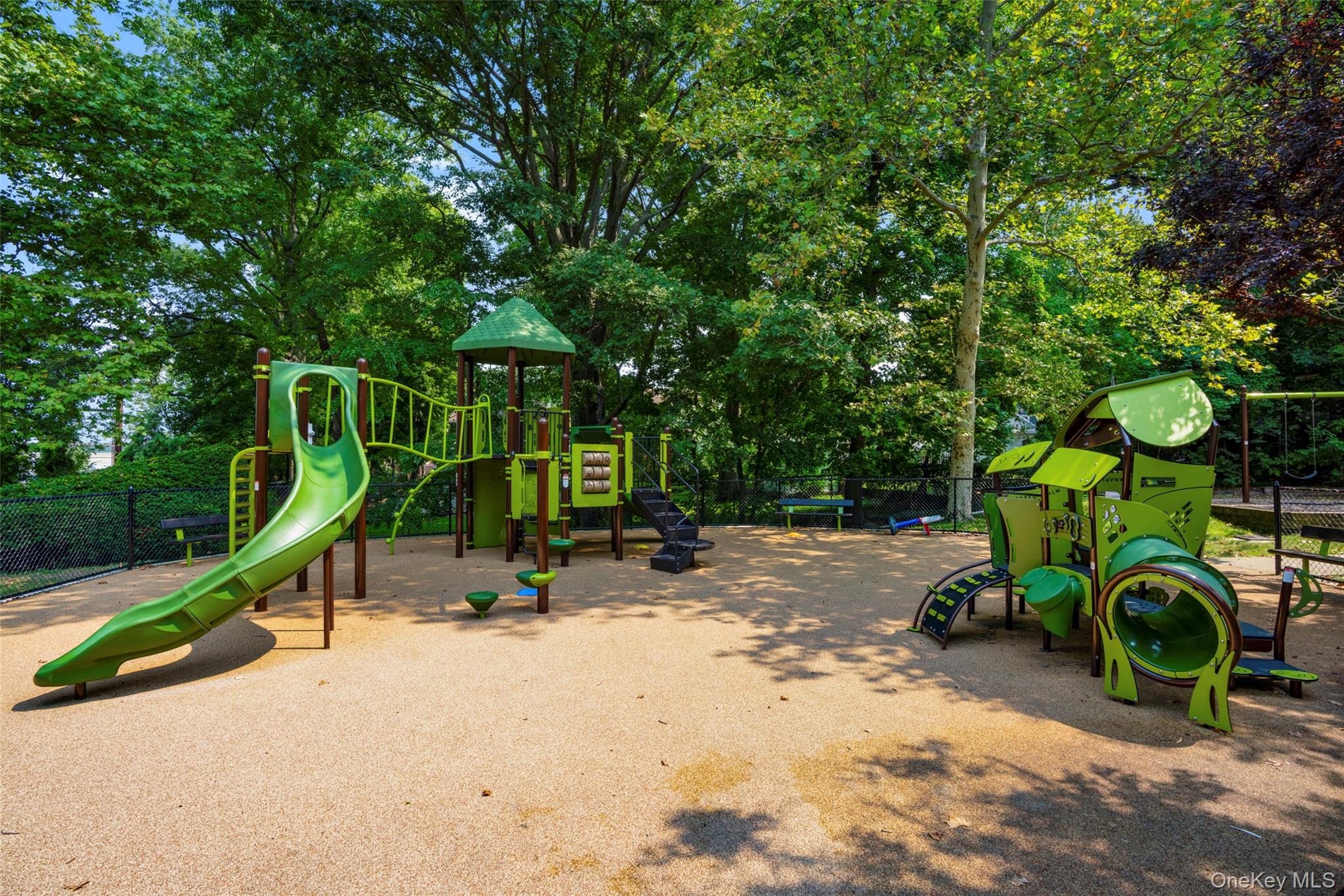320 Palmer Avenue, Unit 1E photo 17