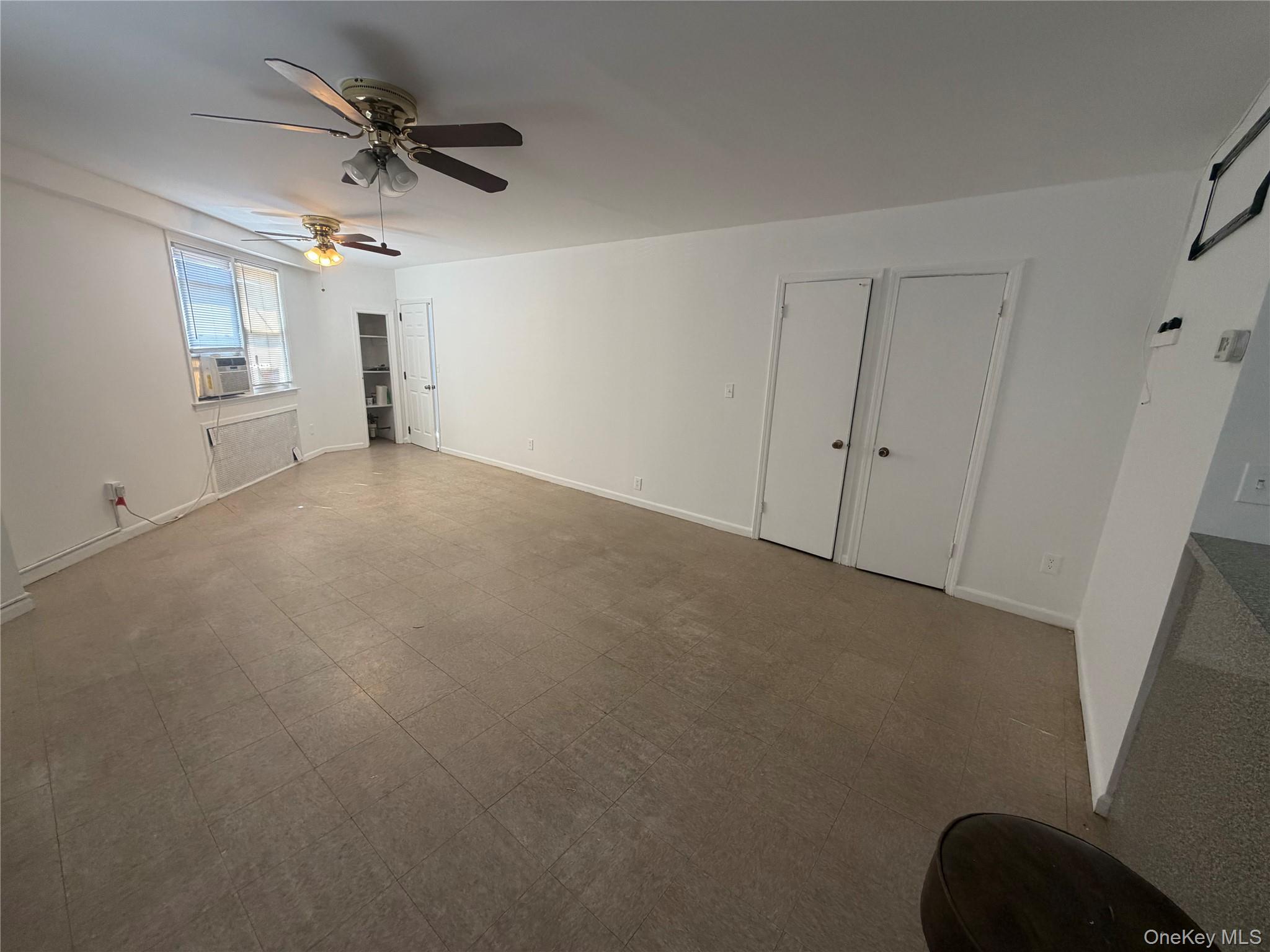 859 Midland – For Rent photo 8