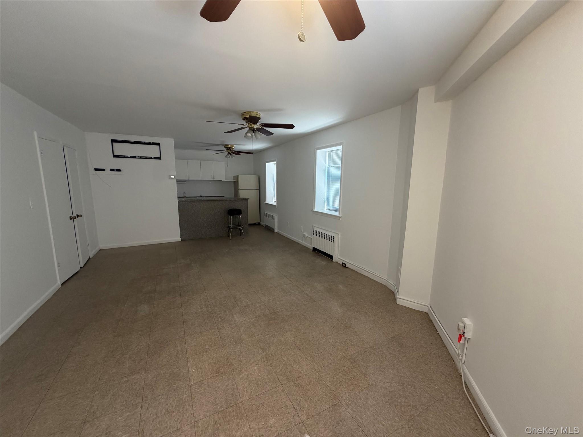 859 Midland – For Rent photo 4