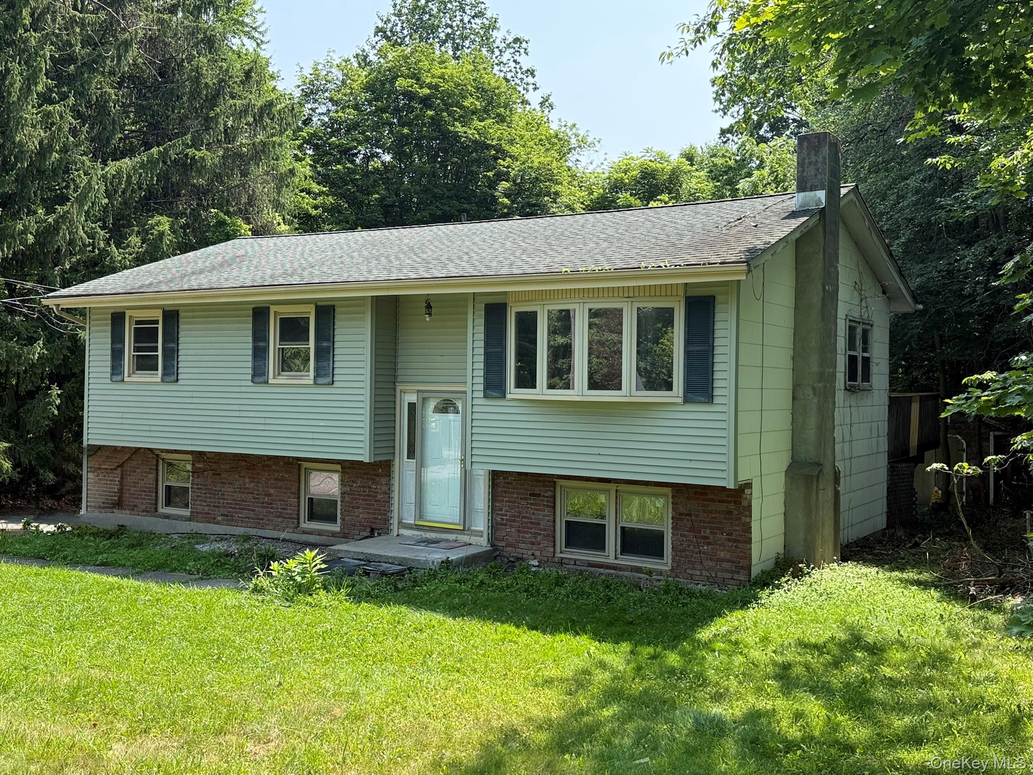 246 Skyline Drive – For Sale photo 3