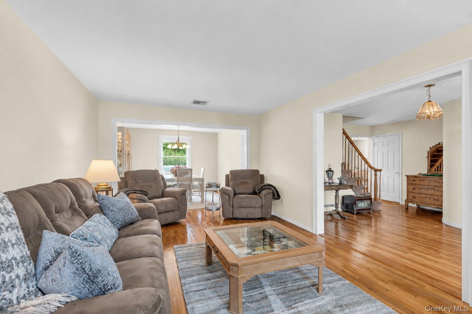 100 Middlesex Avenue – For Sale photo 8