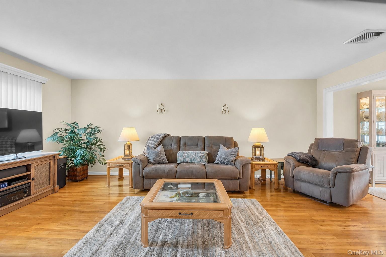 100 Middlesex Avenue – For Sale photo 6