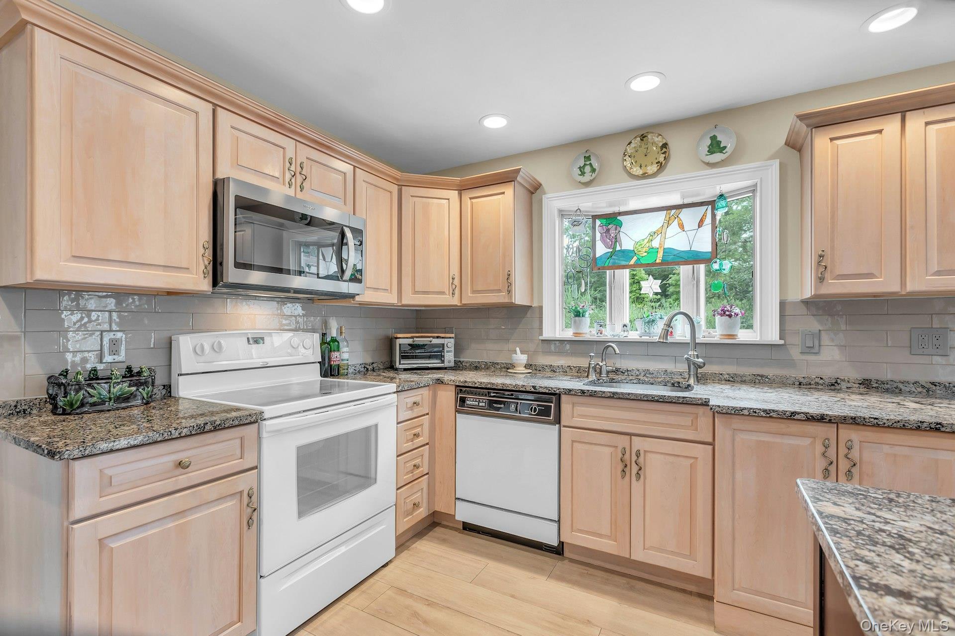 100 Middlesex Avenue – For Sale photo 12