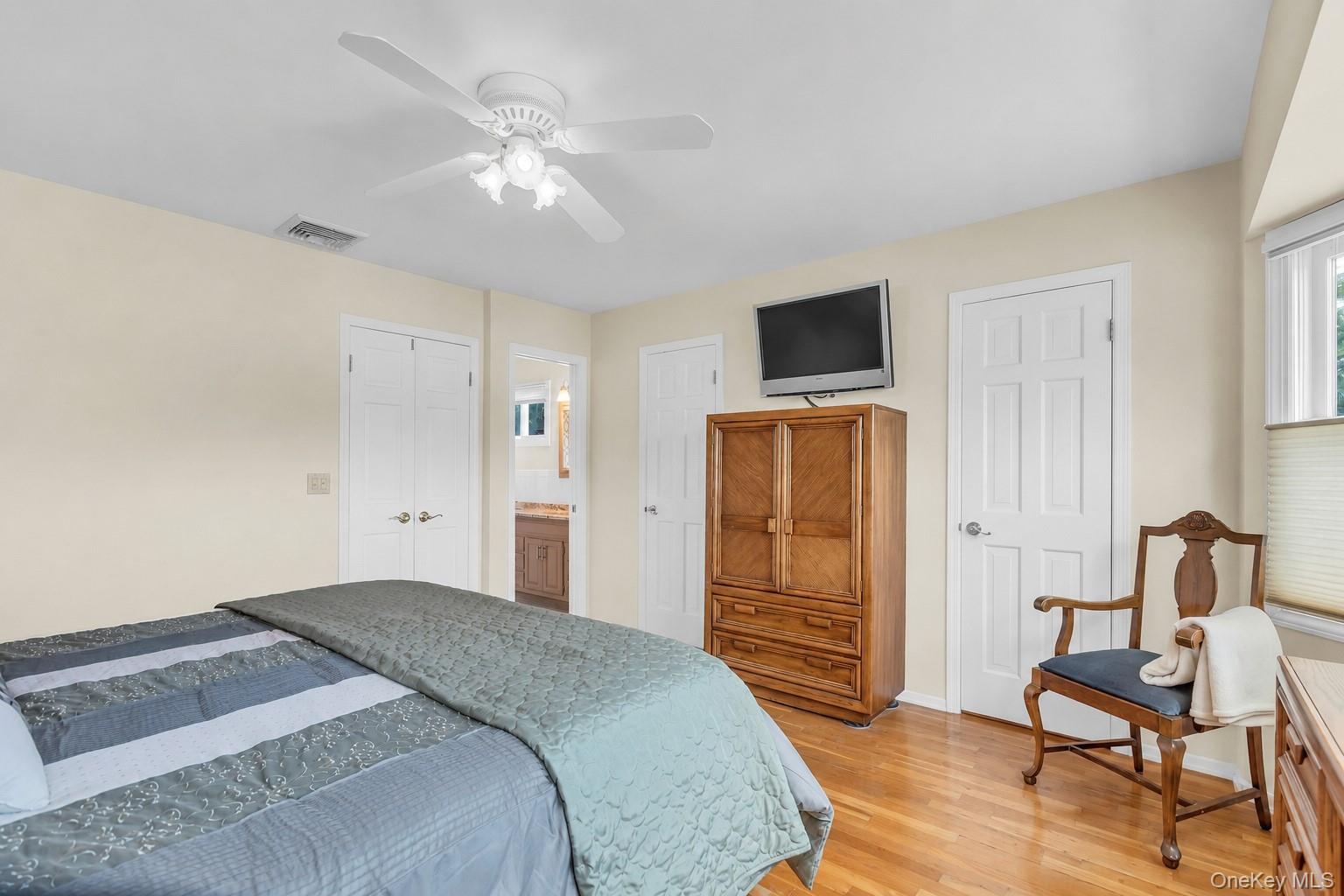 100 Middlesex Avenue – For Sale photo 23