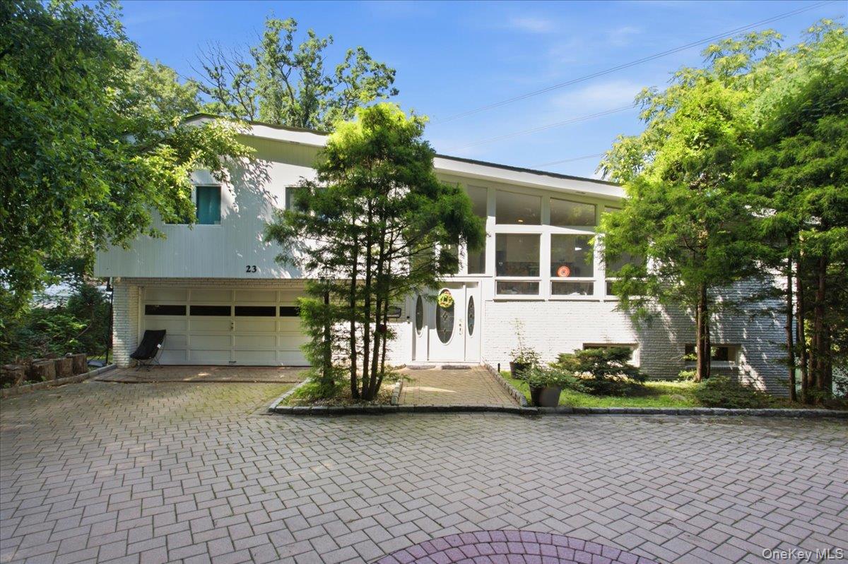 23 Greenville Road – For Sale
