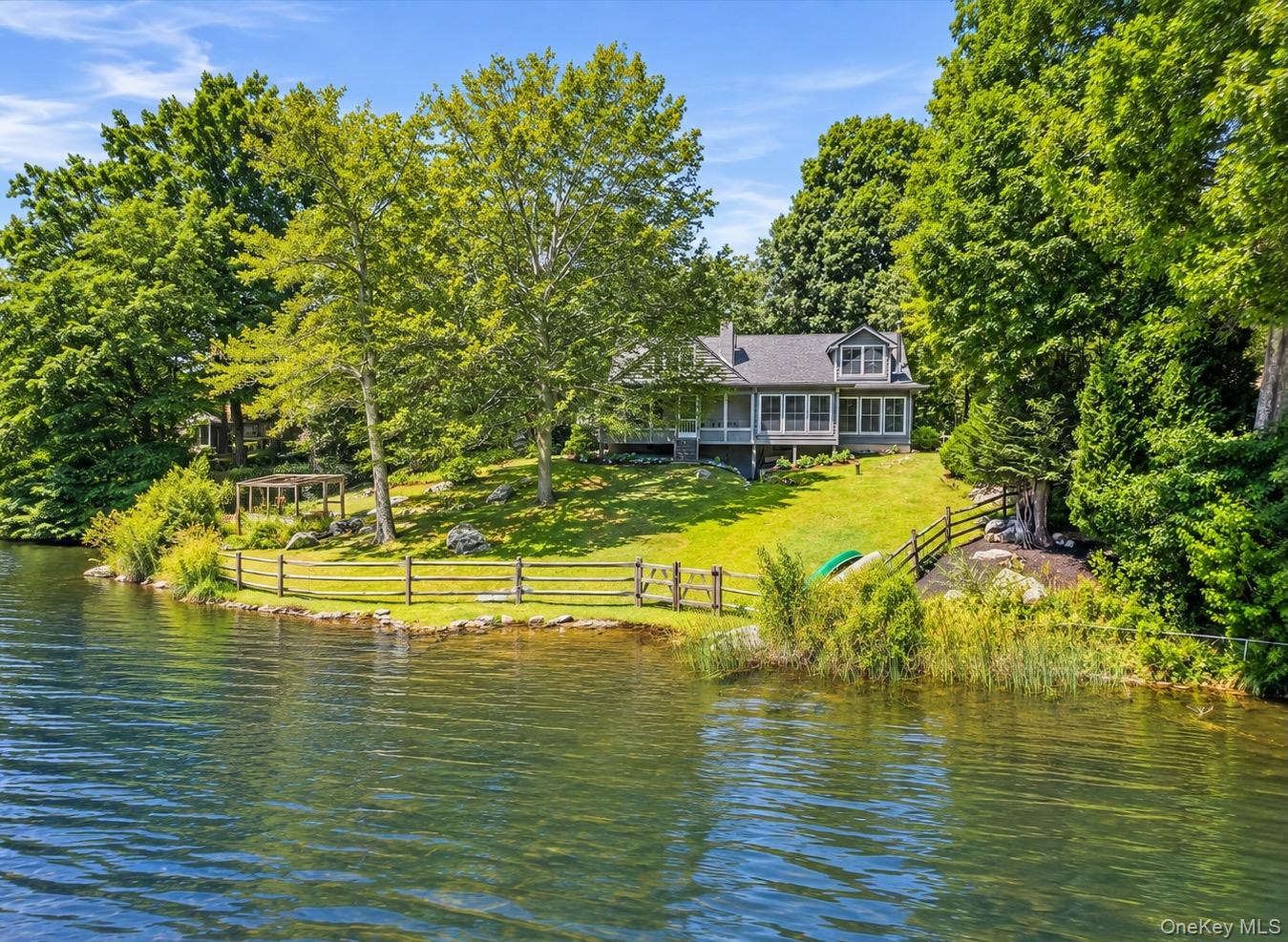 174 Lake Shore Road – For Sale