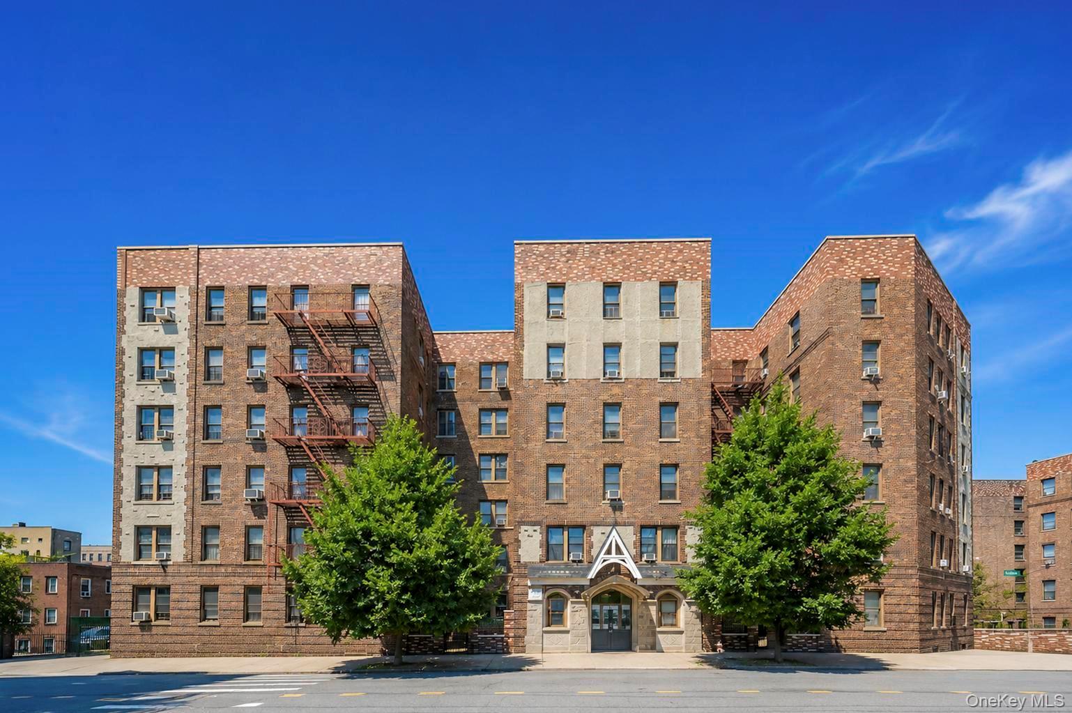 2925 Matthews Avenue, Unit 2H