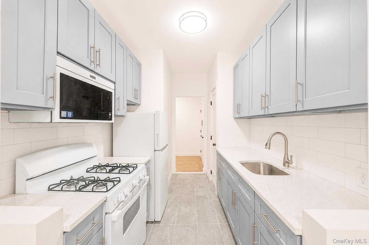2925 Matthews Avenue, Unit 2H photo 15