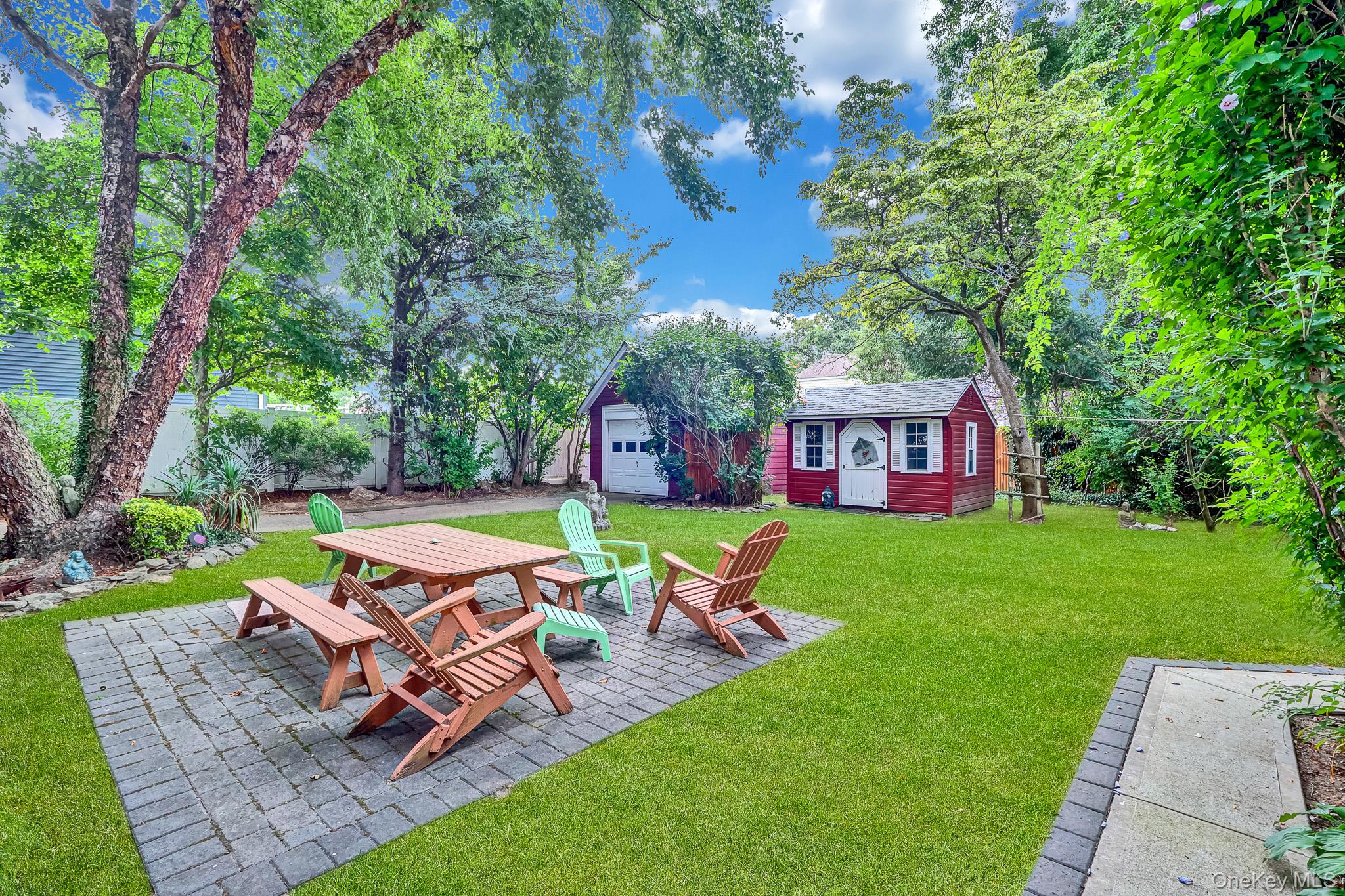 709 Clinton Street – For Sale photo 4
