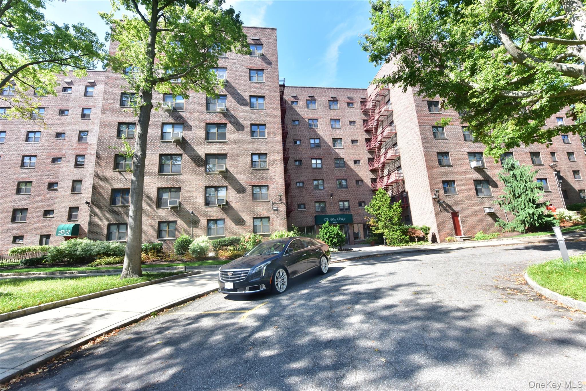 86-70 Francis Lewis Boulevard, Unit B51 photo 2