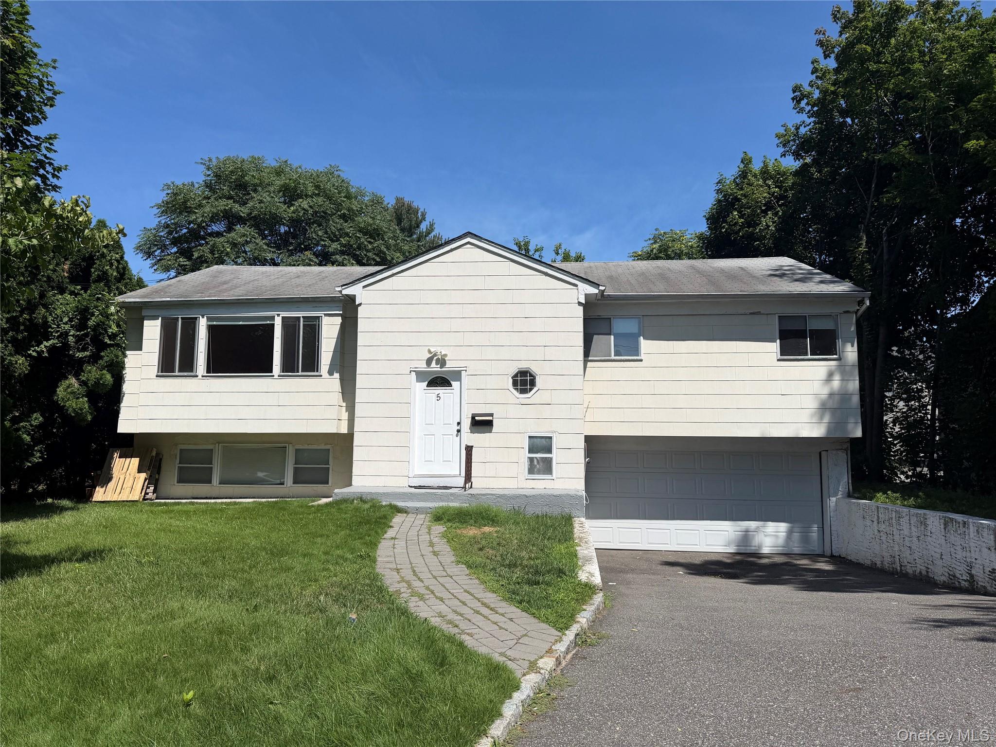 5 Elm Street – For Rent