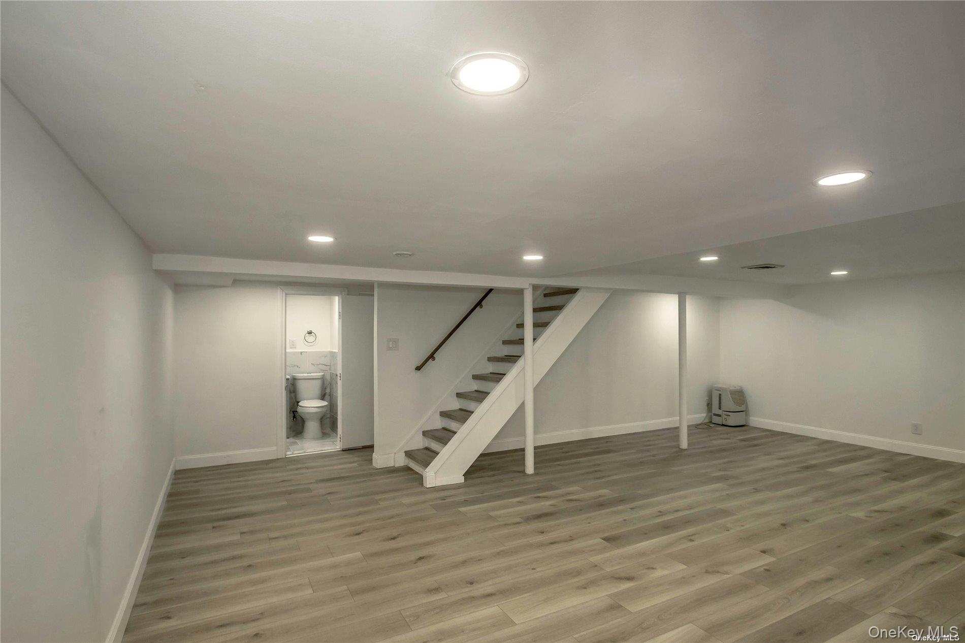 83 Knickerbocker Road – For Rent photo 20