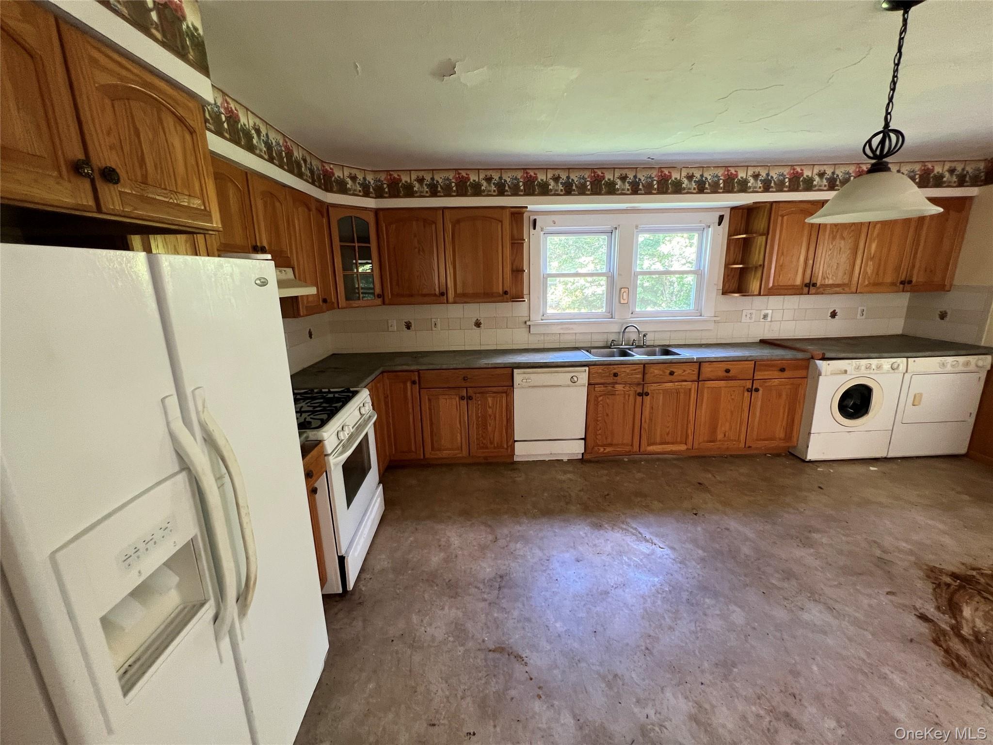 136 Camp Sunset Road – For Sale photo 2