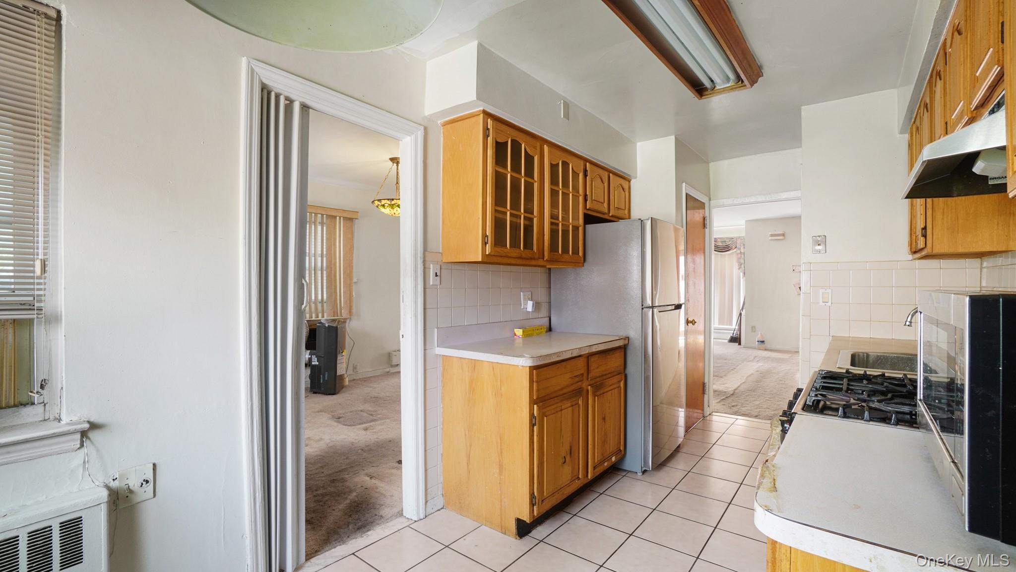 2436 Seymour Avenue – For Sale photo 9