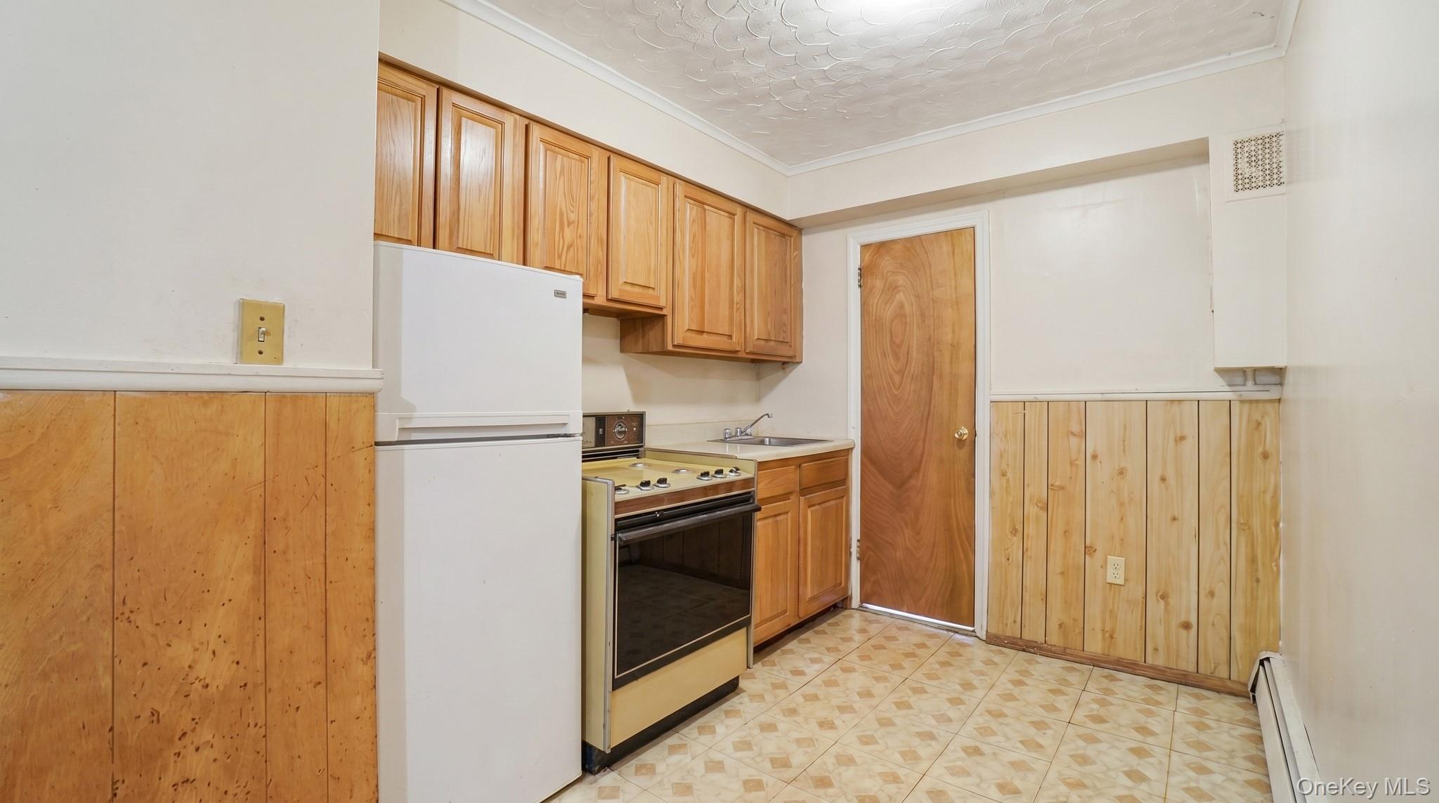 2436 Seymour Avenue – For Sale photo 40