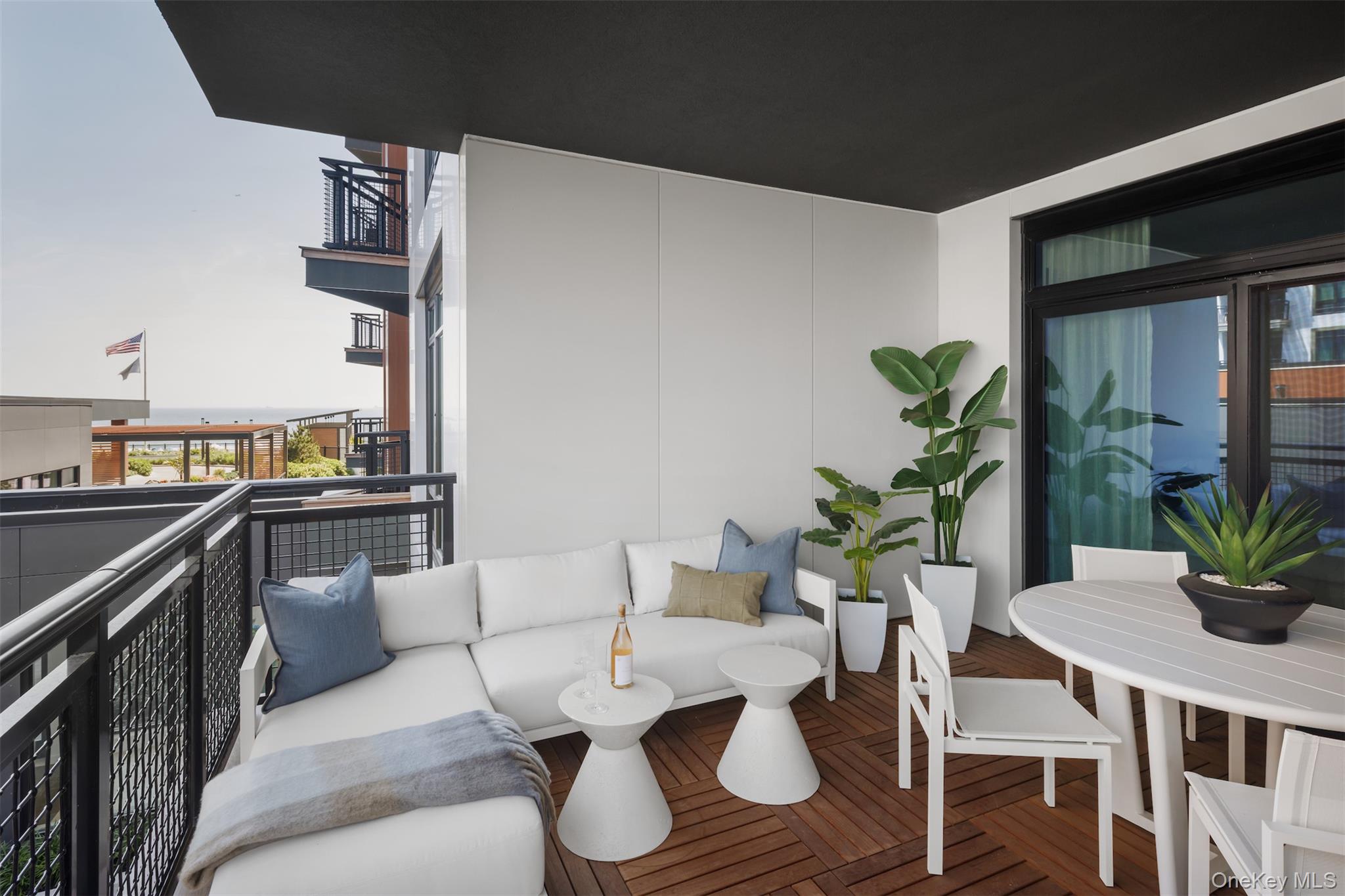 100 Boardwalk, Unit 1008A photo 6