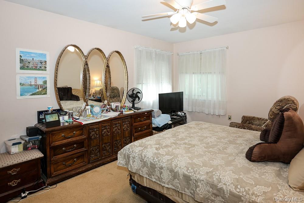 555 N Windsor Avenue – For Sale photo 14