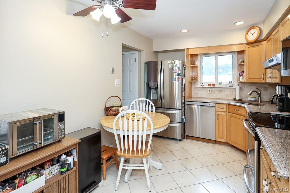 555 N Windsor Avenue – For Sale photo 11