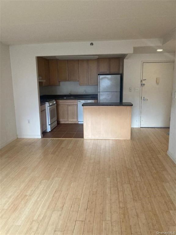 837 Washington Avenue, Unit 4A photo 5
