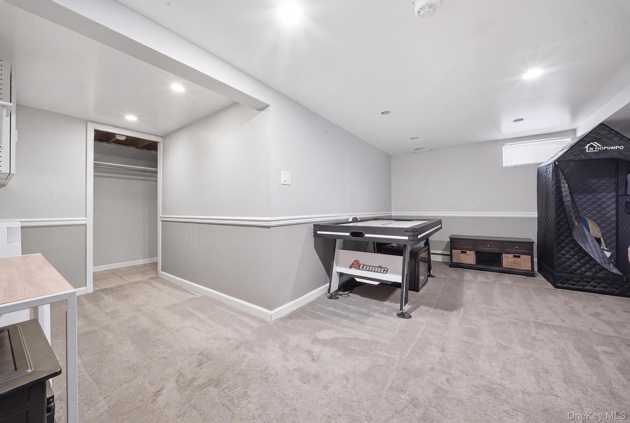 422 Park Lane – For Sale photo 19