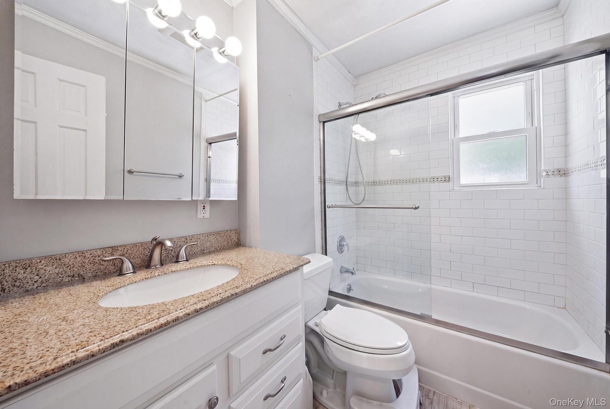 422 Park Lane – For Sale photo 20