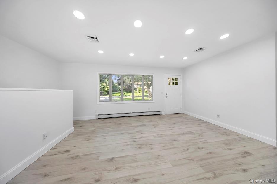 18 EASTERLY Road – For Sale photo 9