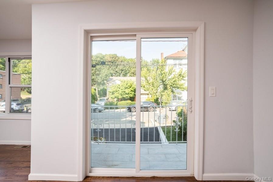 52 Washington Street, Unit 1 photo 4